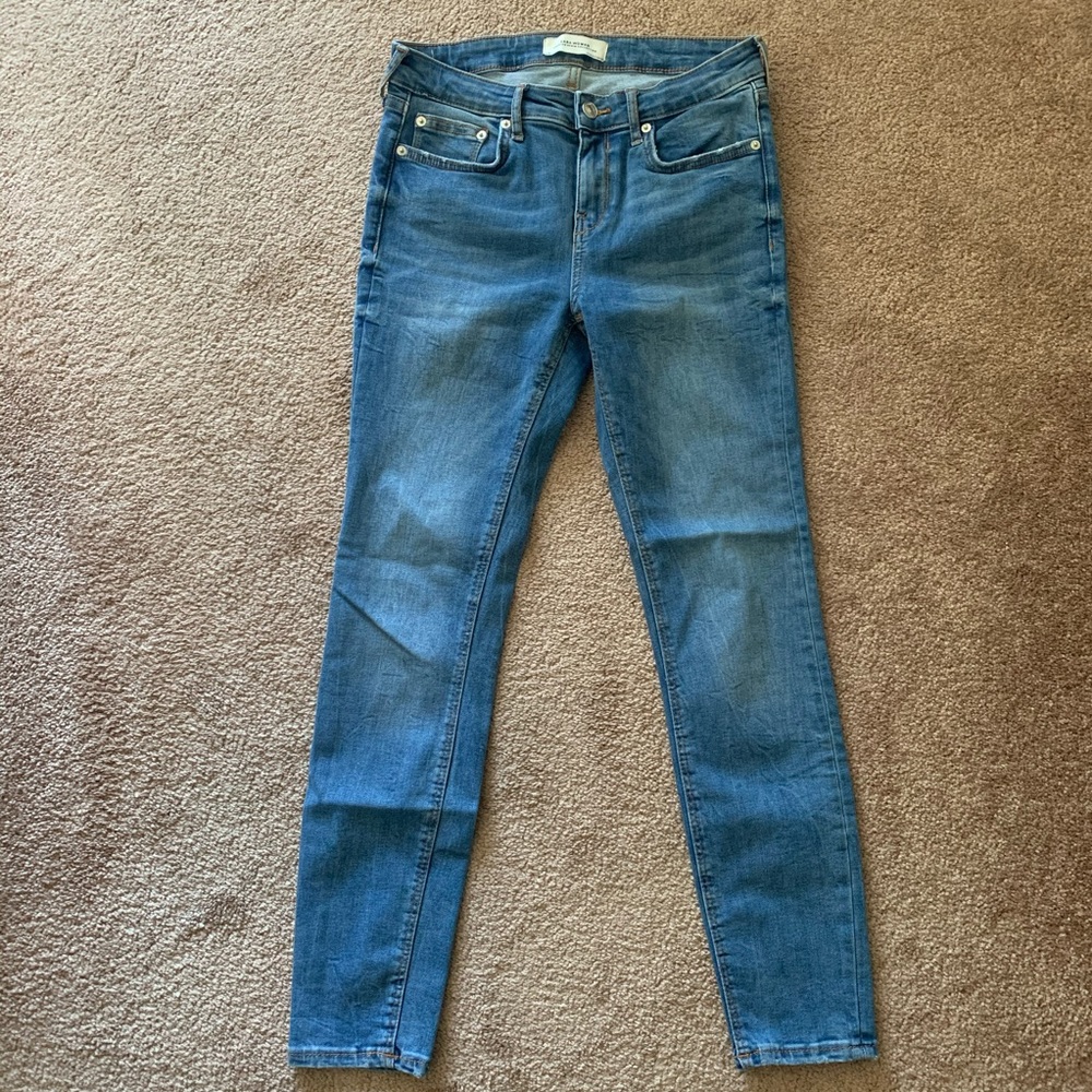 Zara Midrise Jeans - Picture 1 of 5